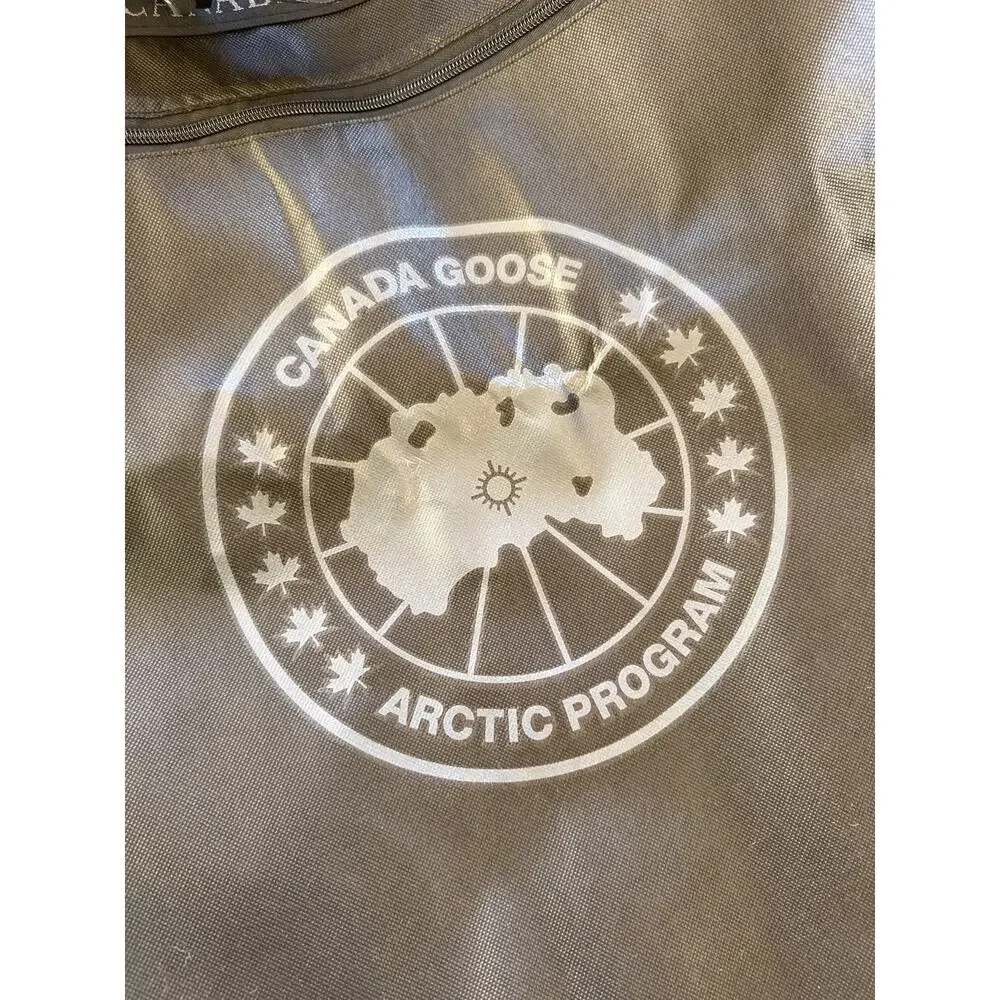 Canada goose garment bag